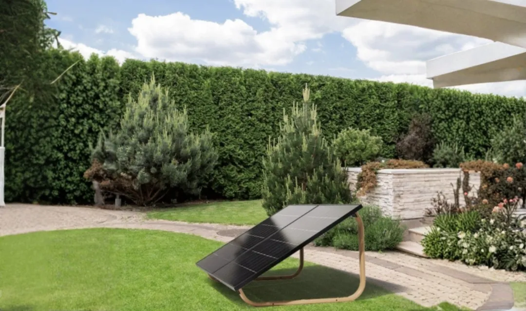 Panneaux solaires au sol dans son jardin : réglementation